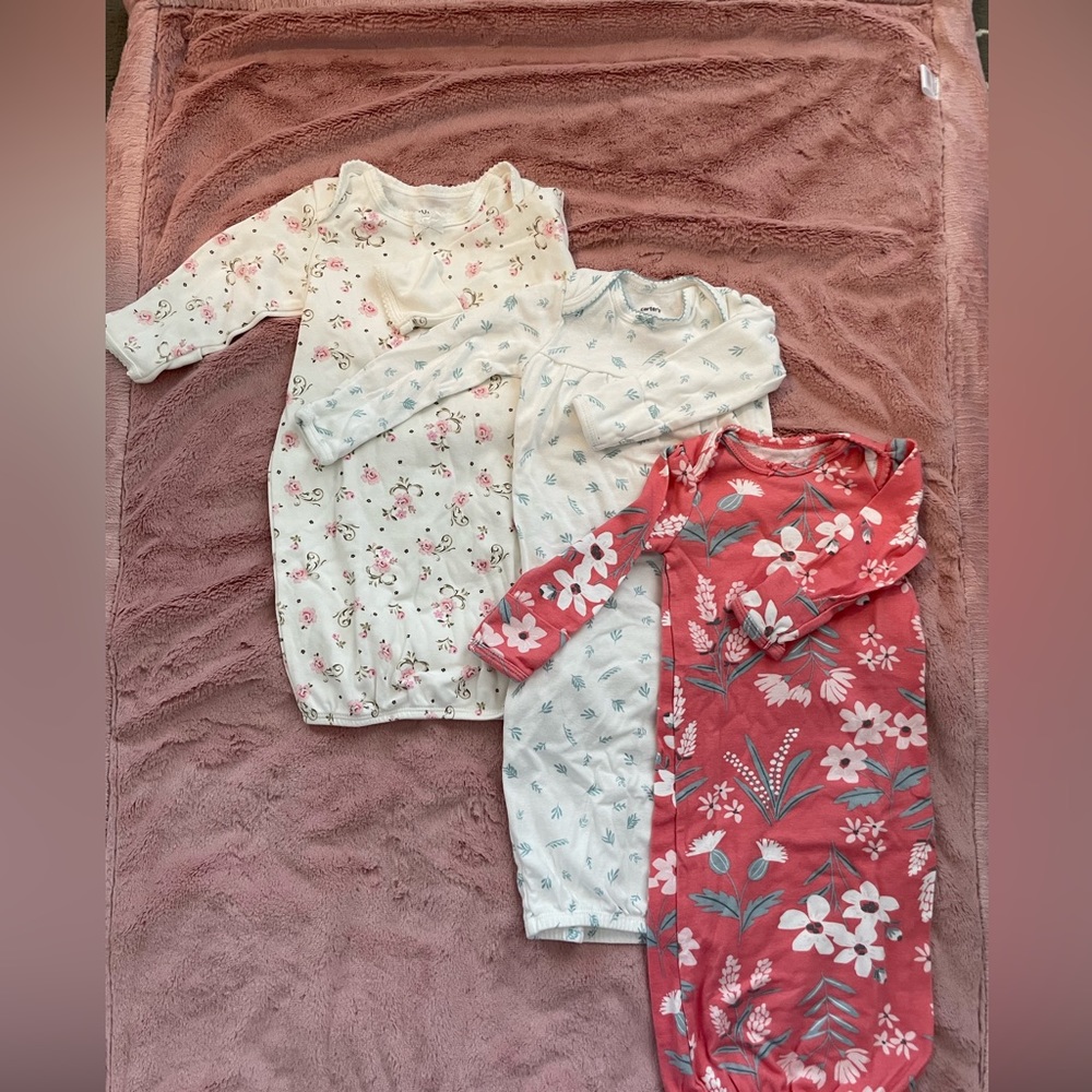 Sold-NWOT Lot of baby sleep sacks